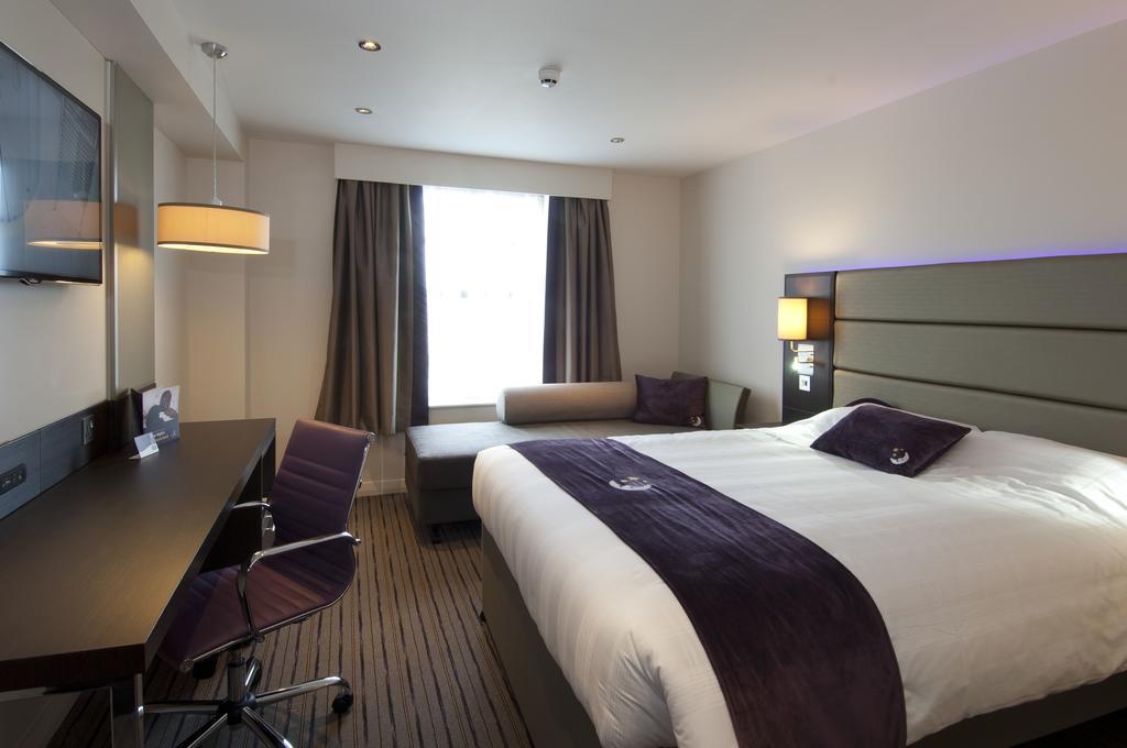 Premier Inn London Elstree / Borehamwood Zewnętrze zdjęcie
