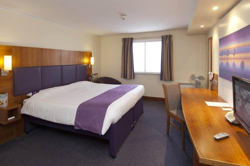 Premier Inn London Elstree / Borehamwood Zewnętrze zdjęcie