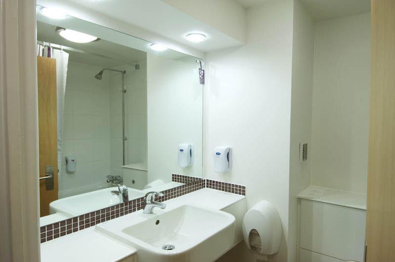 Premier Inn London Elstree / Borehamwood Zewnętrze zdjęcie