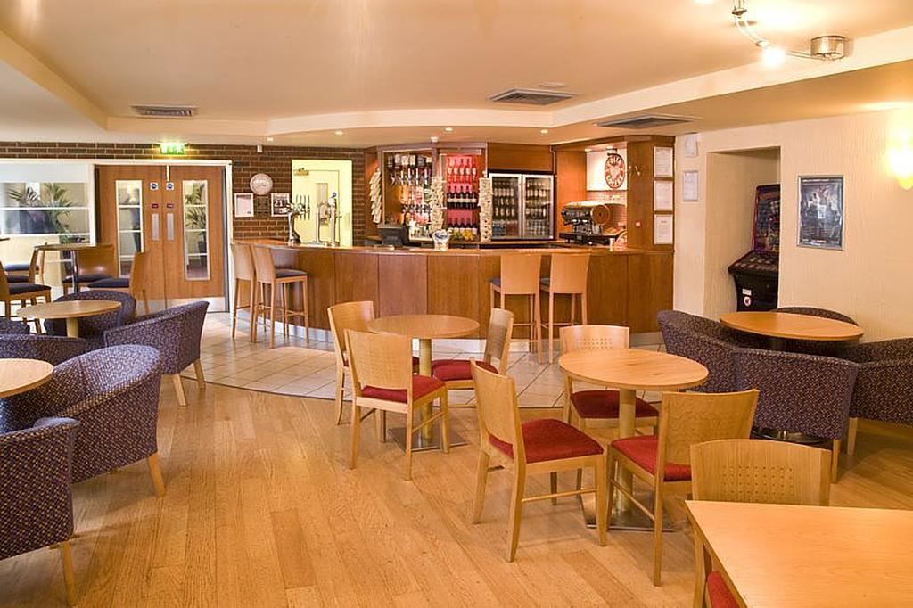 Premier Inn London Elstree / Borehamwood Zewnętrze zdjęcie